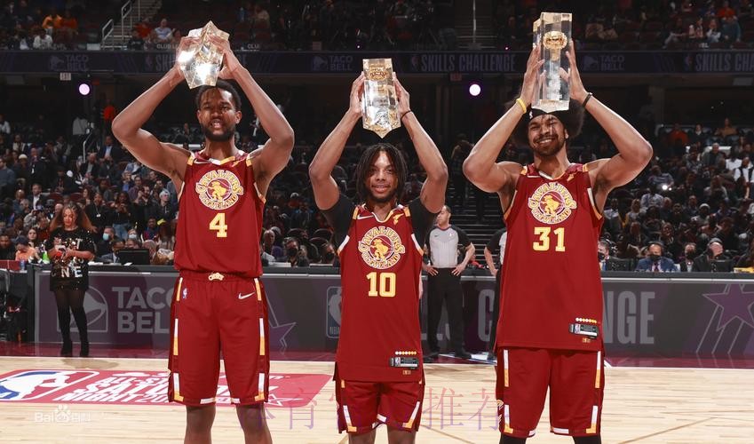 埃文-莫布利全场出战31分钟，14中7得到16分7板5助1断1帽